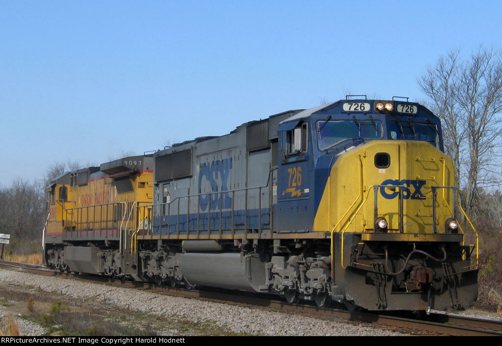 CSX 726 & UP 9097